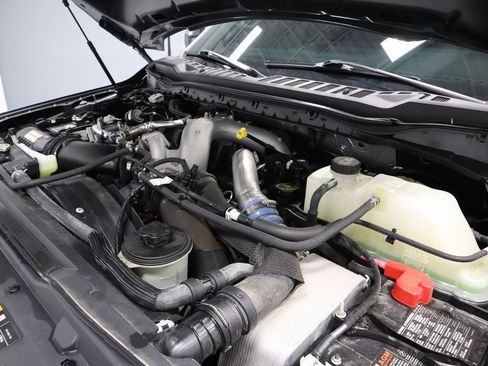 Certified 2024 Ford F250 Lariat w/ Chrome Package image 10