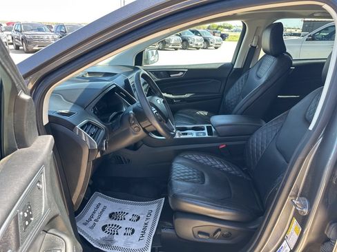 Used 2023 Ford Edge Titanium w/ Equipment Group 301A AWD/4WD image 12