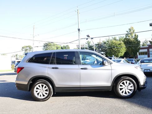 Used 2019 Honda Pilot LX image 5
