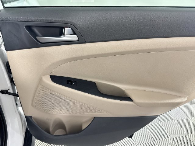Used 2016 Hyundai Tucson SE w/ Option Group 12 FWD image 24