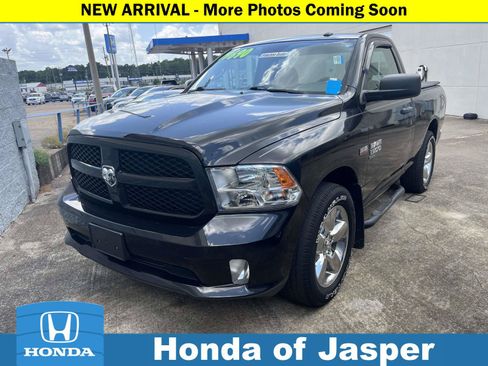 Used 2019 RAM 1500 Express RWD image 1