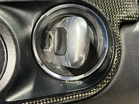 Used 2017 Porsche 911 Turbo S image 32