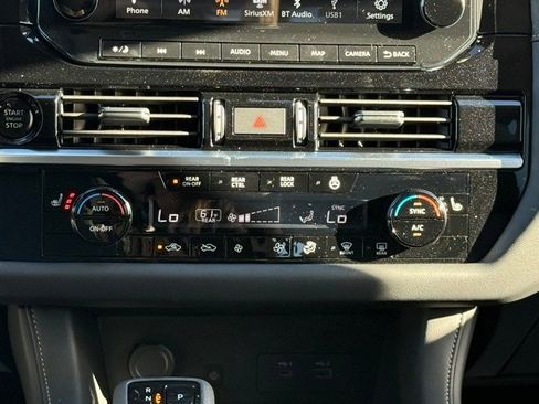 New 2025 Nissan Pathfinder SL w/ SL Premium Package image 29