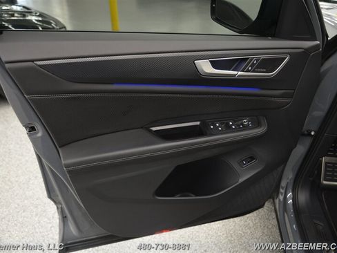 Used 2024 Volkswagen Atlas Cross Sport SEL Premium R-Line image 38