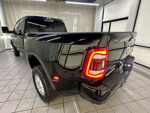 Used 2024 RAM 3500 Laramie AWD/4WD image 10