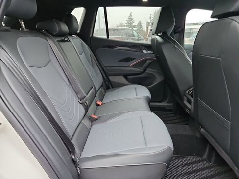 New 2026 Volkswagen Tiguan SE R-Line image 28