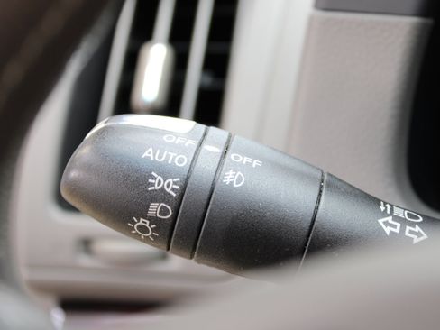 Used 2010 INFINITI G37 Sport w/ Premium Pkg image 40