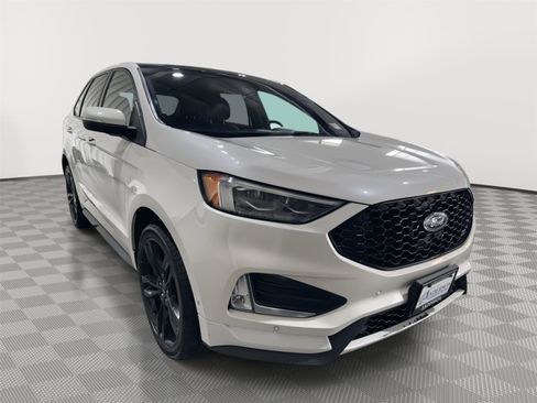 Used 2019 Ford Edge ST w/ Equipment Group 401A AWD/4WD image 5