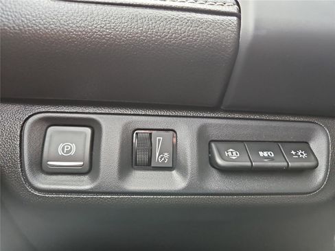 Used 2023 GMC Acadia Denali w/ Denali Ultimate Package image 16