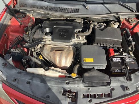 Used 2012 Toyota Camry SE image 42