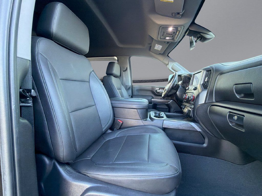 Used 2021 Chevrolet Silverado 2500 LTZ w/ LTZ Convenience Package AWD/4WD image 16