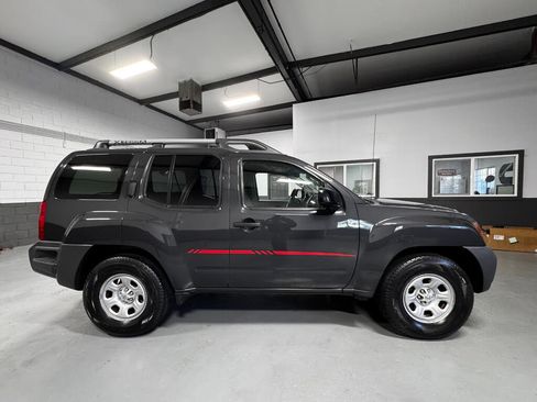 Used 2015 Nissan Xterra X w/ Nevada Tow Package image 3