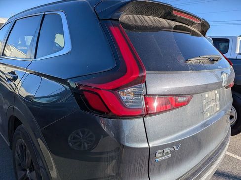 Used 2023 Honda CR-V Sport Touring image 7