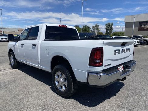 Used 2025 RAM 2500 Big Horn w/ Bed Convenience Group RWD image 36