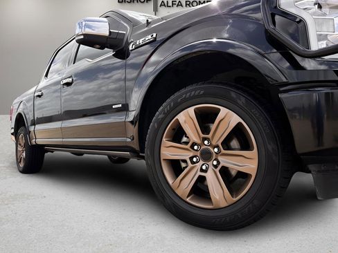 Used 2017 Ford F150 Platinum w/ Equipment Group 701A Luxury AWD/4WD image 27