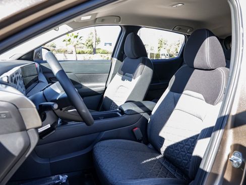 New 2026 Nissan Kicks SV image 16