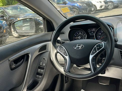 Used 2011 Hyundai Elantra GLS w/ Preferred Equipment Pkg 3 FWD image 22