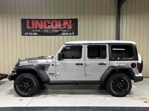 Used 2021 Jeep Wrangler Unlimited Sport image 3