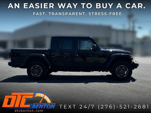 Used 2023 Jeep Gladiator Rubicon w/ LED Lighting Group AWD/4WD image 3