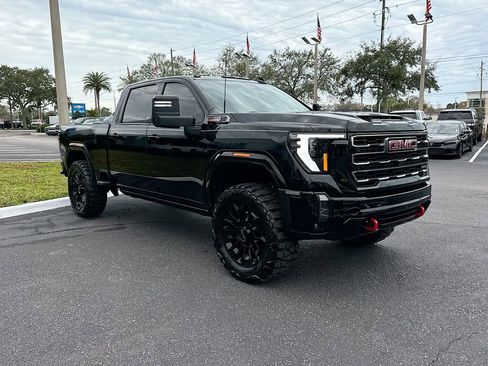 Used 2024 GMC Sierra 2500 AT4 w/ AT4 Premium Plus Package image 4