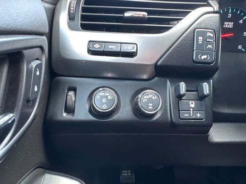 Used 2019 Chevrolet Tahoe Premier AWD/4WD image 37