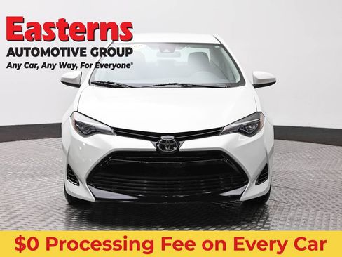Used 2019 Toyota Corolla LE FWD image 2