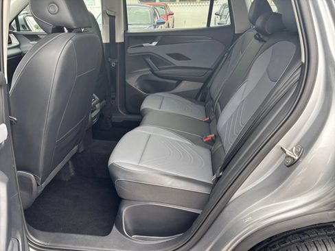 Used 2026 Volkswagen Tiguan SE AWD/4WD image 27