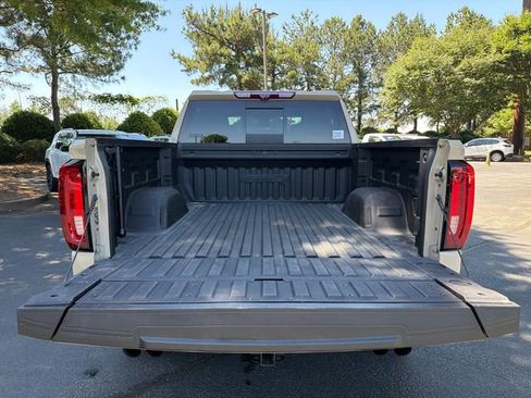 Used 2022 GMC Sierra 1500 AT4 w/ AT4 Premium Package AWD/4WD image 18