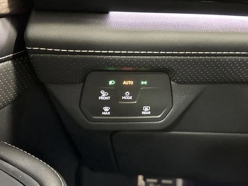 Certified 2024 Volkswagen Atlas SEL Premium R-Line image 26