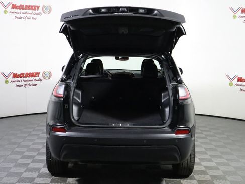 Used 2023 Jeep Cherokee Altitude Lux image 14