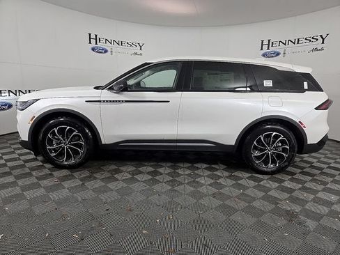 Used 2026 Lincoln Nautilus Premier w/ Equipment Group 102A AWD/4WD image 7