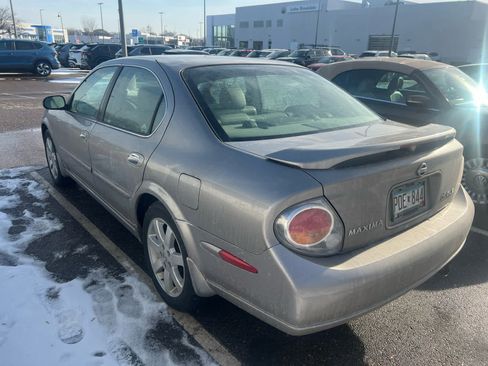 Used 2003 Nissan Maxima GLE image 4
