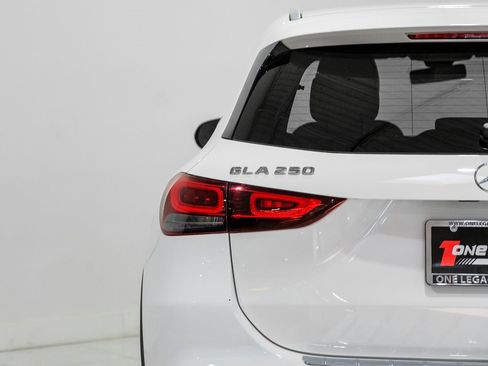 Used 2021 Mercedes-Benz GLA 250 4MATIC image 42