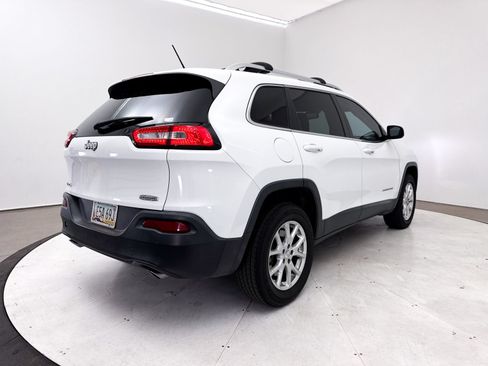 Used 2014 Jeep Cherokee Latitude AWD/4WD image 12