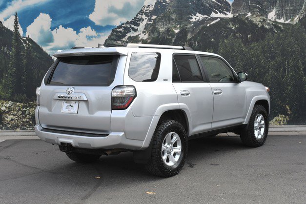 Certified 2024 Toyota 4Runner SR5 AWD/4WD image 3