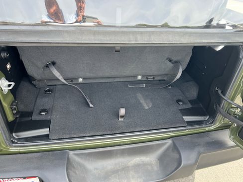 Used 2022 Jeep Wrangler Sport image 10