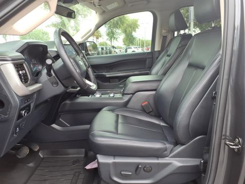 Certified 2024 Ford Expedition XLT AWD/4WD image 25