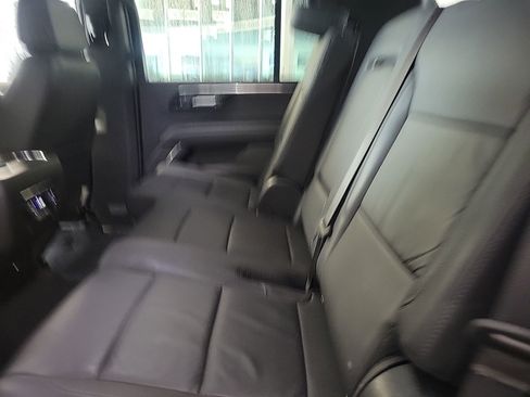 Used 2025 Chevrolet Tahoe LT image 17