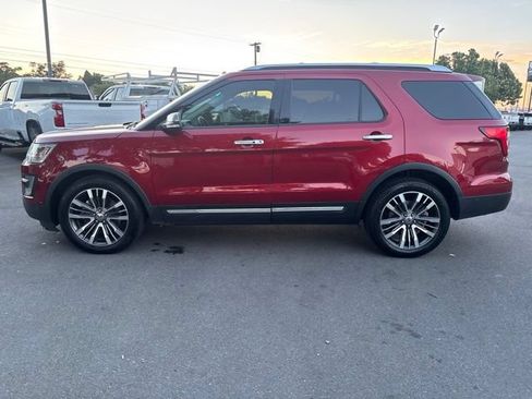 Used 2016 Ford Explorer Platinum AWD/4WD image 3