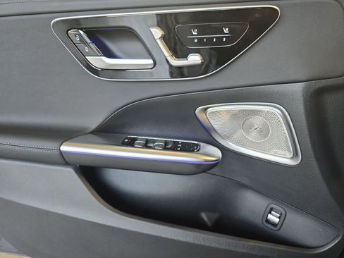 New 2025 Mercedes-Benz C 300 Sedan image 27