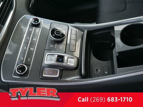 Used 2022 Hyundai Santa Fe SEL image 39