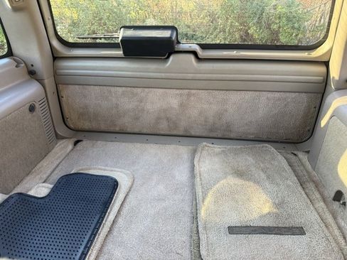 Used 2000 Cadillac Escalade 4WD image 23