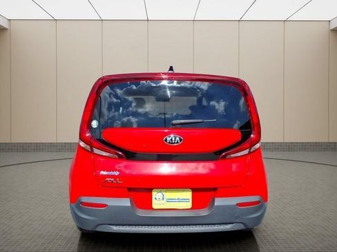 Used 2021 Kia Soul LX FWD image 7