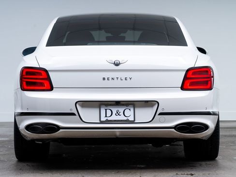 Used 2021 Bentley Flying Spur V8 AWD/4WD image 5
