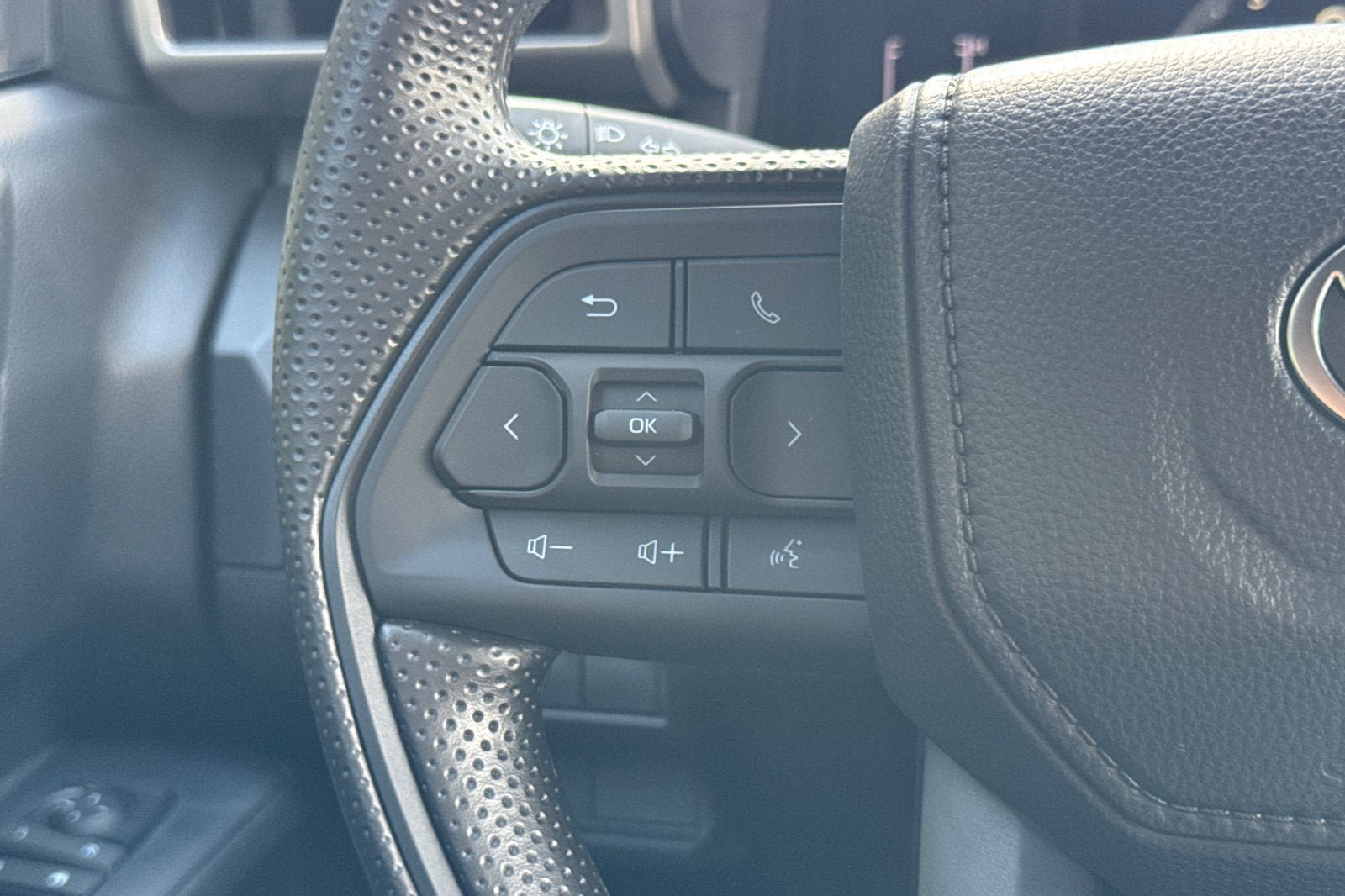New 2026 Toyota Tacoma SR AWD/4WD image 27