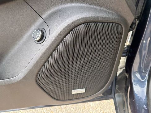 Used 2019 GMC Acadia Denali image 22