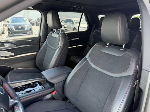 Used 2025 Ford Explorer ST w/ Sun And Sound Package AWD/4WD image 13