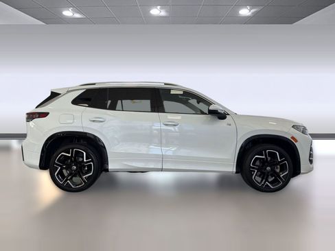Certified 2025 Volkswagen Tiguan SEL R-Line AWD/4WD image 8
