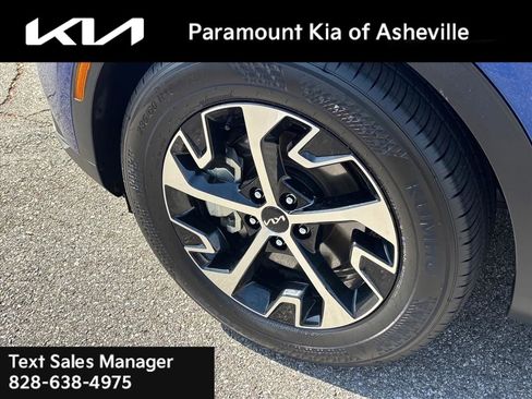 Certified 2024 Kia Sportage EX image 26