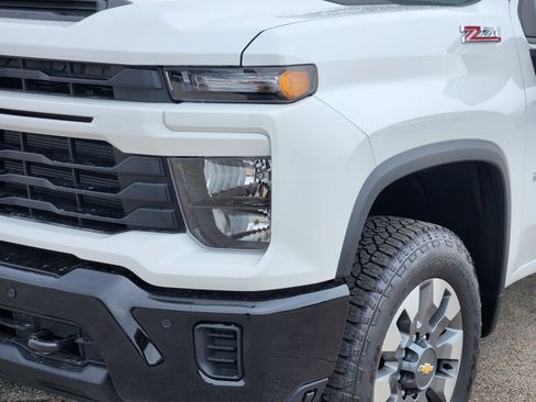 New 2026 Chevrolet Silverado 2500 Custom w/ Custom Value Package AWD/4WD image 6